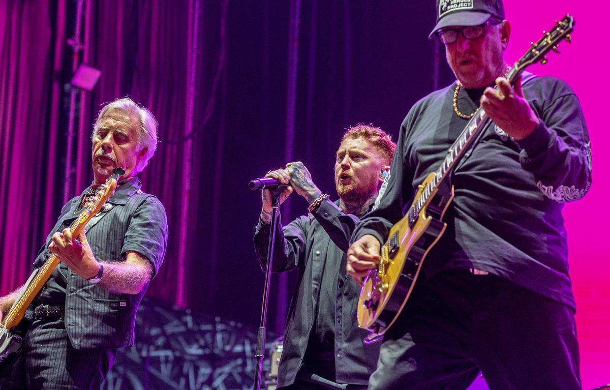 Glen Matlock, Frank Carter y Steve Jones