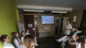 El sisè país en facultatius, però falten especialistes