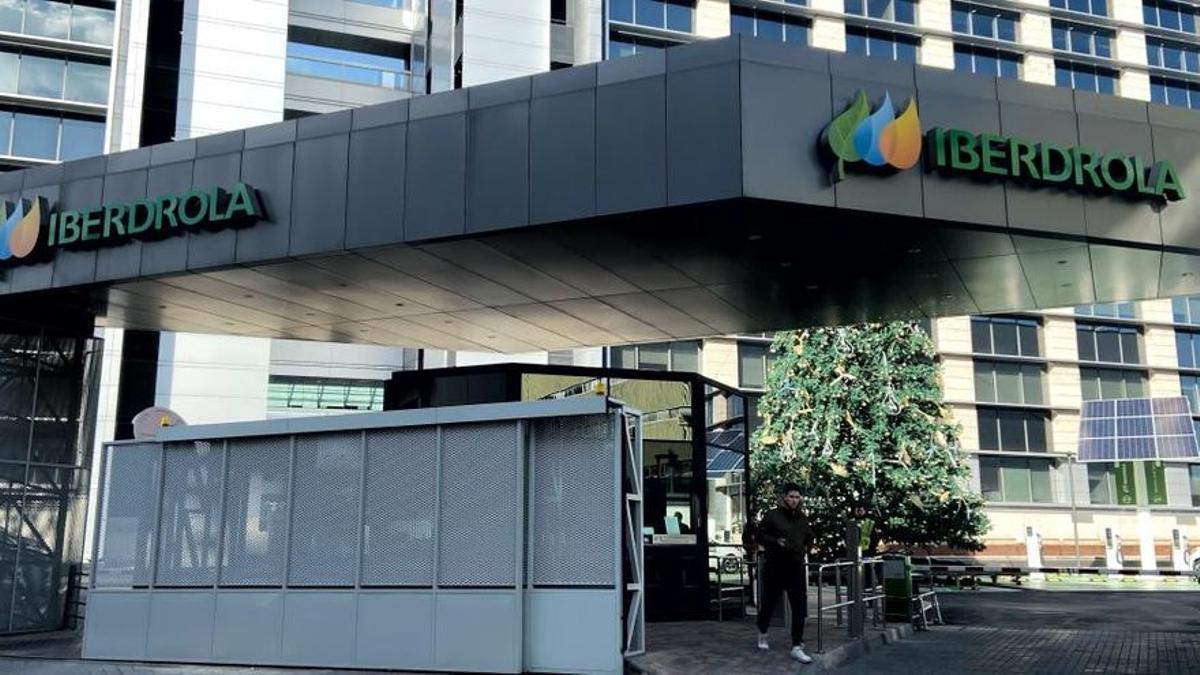 Iberdrola devuelve 554 euros a un valenciano al que acusó de manipular su contador sin demostrarlo