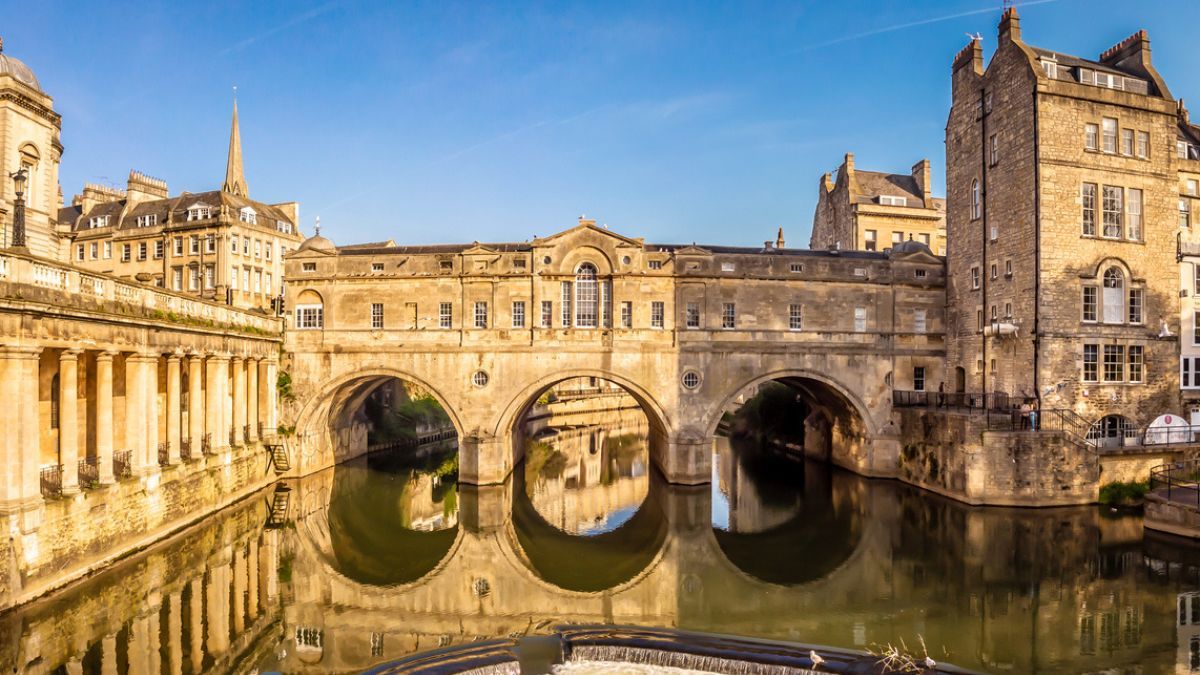 Uno de los pocos puentes del mundo con vida que, además, se encuentra en una ciudad preciosa.