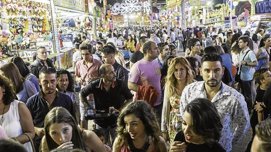 Balance de los feriantes de Badajoz: &quot;Regular, y el año próximo deben poner servicios con duchas&quot;