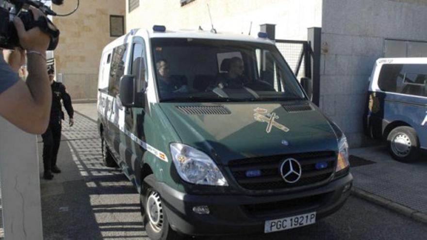 Ingresa en prisión la policía relacionada con el asesinato de Carrasco