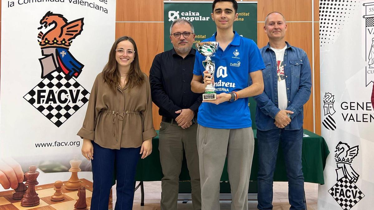 Macias campeón autonómico sub18 2025, revalidando su posición