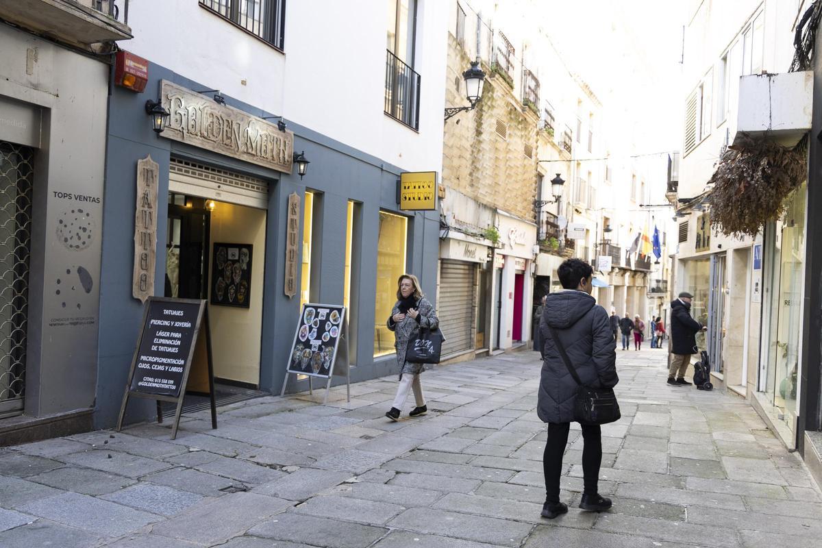 Así se encuentra la calle Pintores actualmente