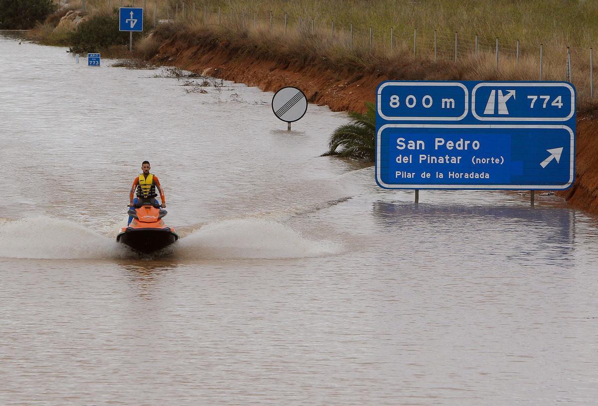 La DANA anegó los túneles de la autopista Alicante-Cartagena en septiembre de 2019