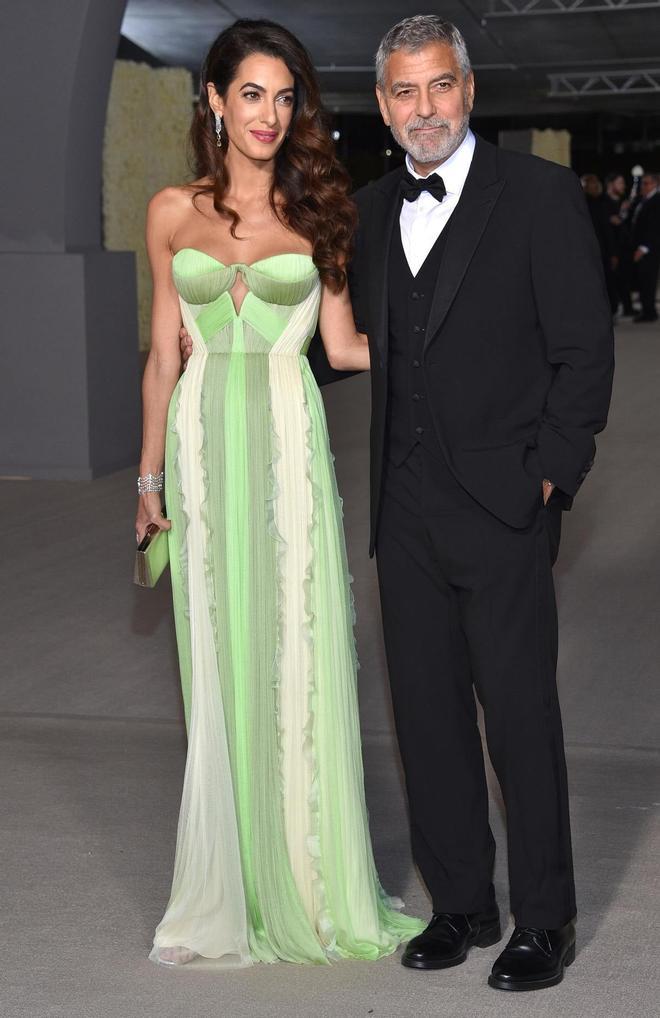 Amal Clooney y George Clooney en la gala del Museo de la Academia del cine