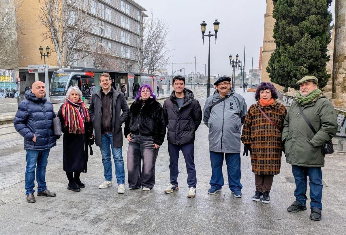 Jorge Pueyo, junto a otros representantes de CHA, este martes en Zaragoza.