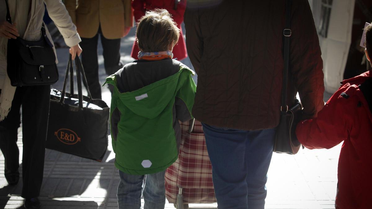 El número de menores de 16 años ern situación de pobreza o en riesgo de ella ha incrementado el último año.