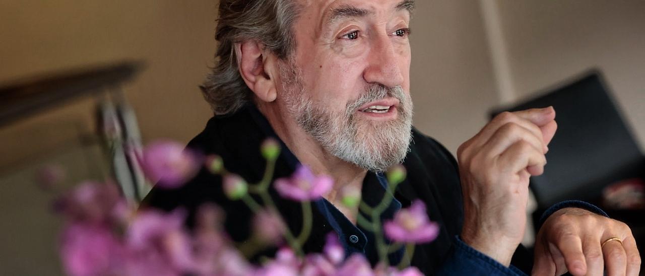 Jordi Savall a su llegada a Tenerife.