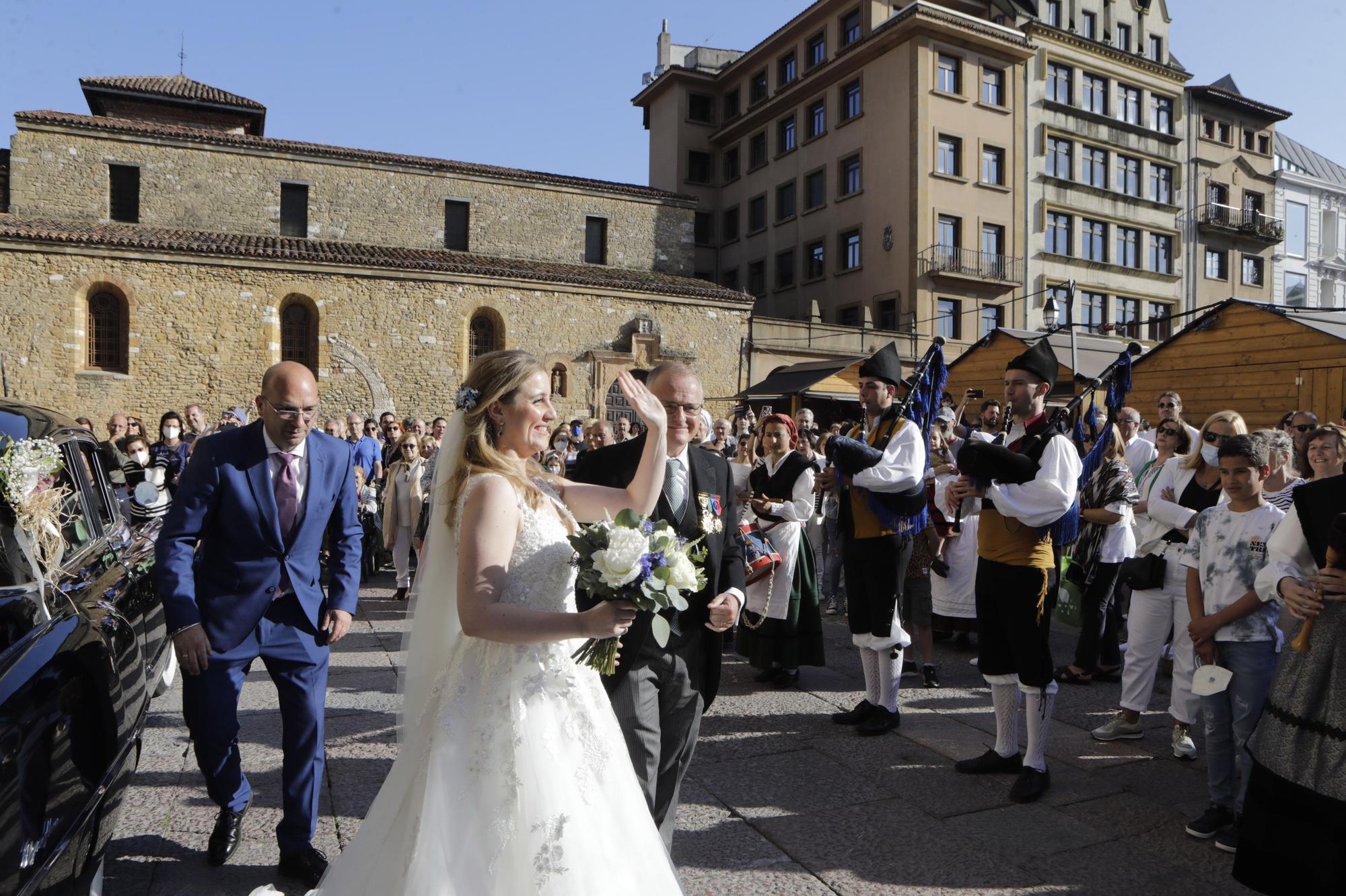 EN IMÁGENES: Oviedo acoge la boda de Paula Canga, hija de Diego Canga, consejero en la Comisión Europea