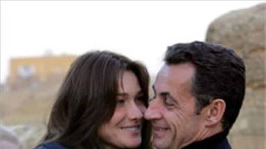 Sarkozy y Carla Bruni se casan en la intimidad en el palacio del Elíseo