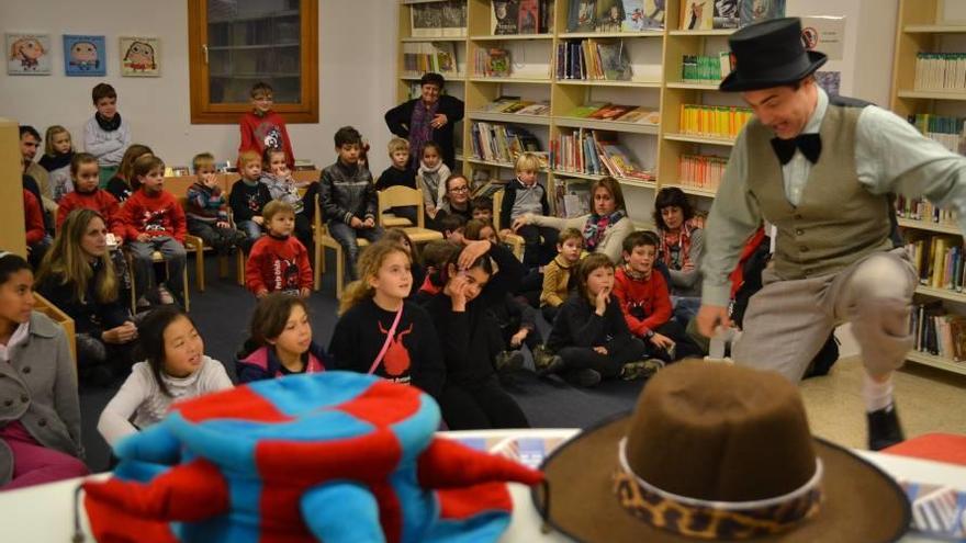 La zona infantil de la biblioteca de Porto Cristo, renovada