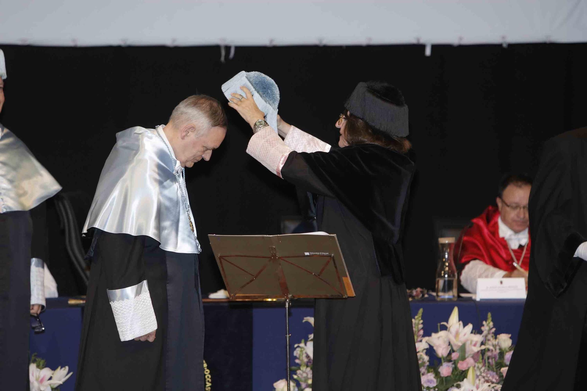 Investidura como doctores honoris causa de la UA al profesor de Matemática Aplicada Joachim Rosenthal, y al profesor emérito de la Universidad de València, Antoni Ferrando Francés