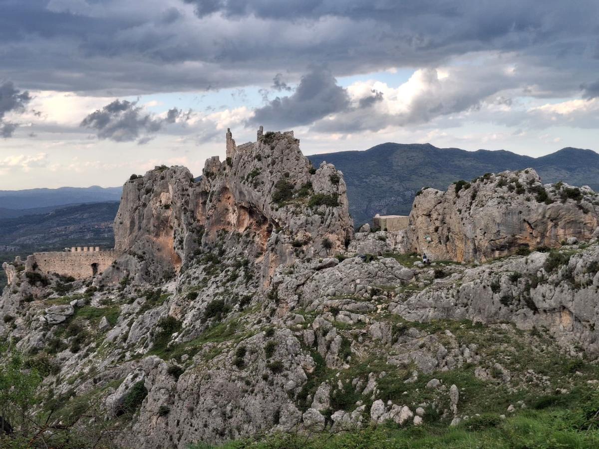 El castillo de Benissili, en la Vall de Gallinera