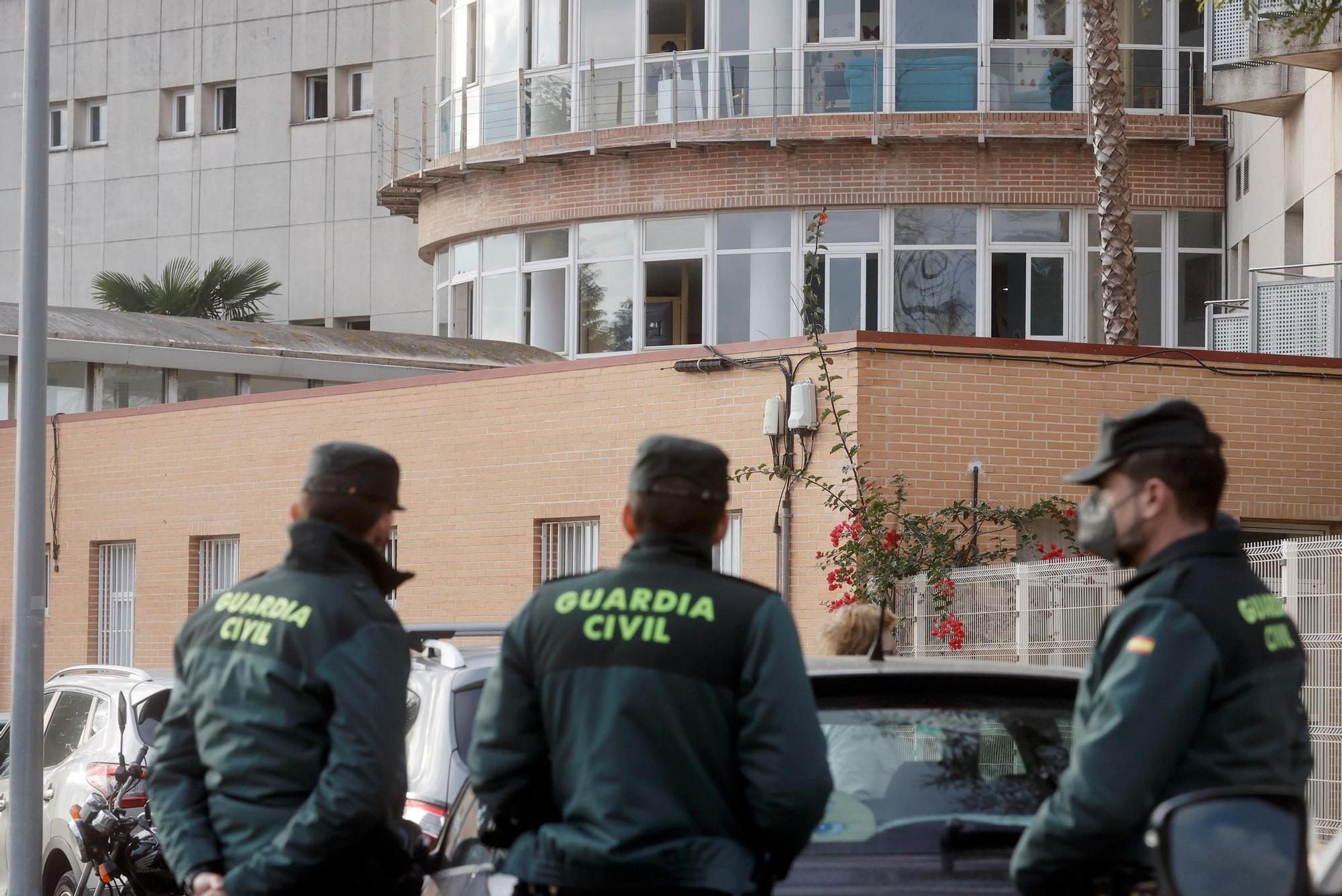 Las huella del incendio de la residencia de Moncada a la luz del día