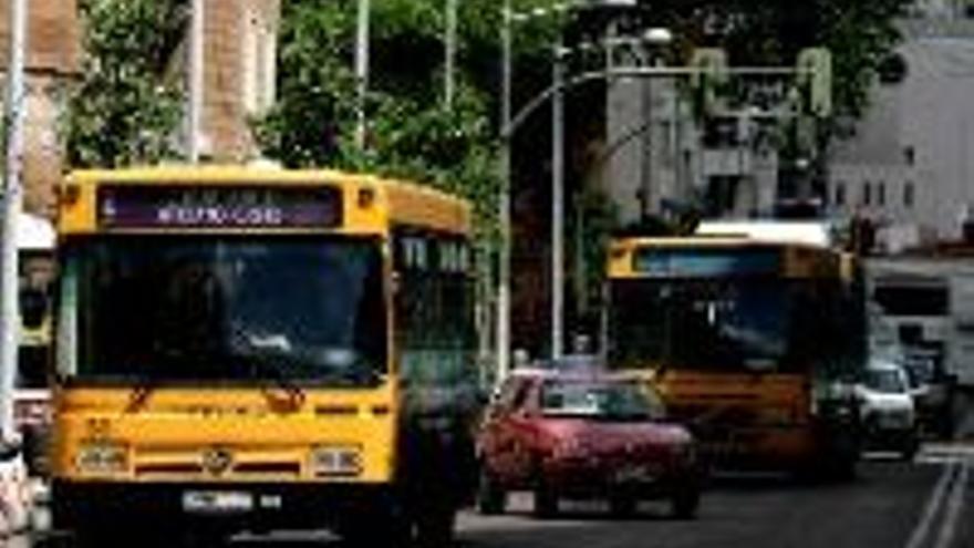 Modificarán las líneas de autobús por el centro de salud