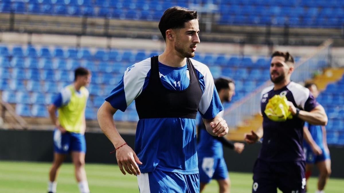 Beto no aclara la solución de los laterales en el Hércules