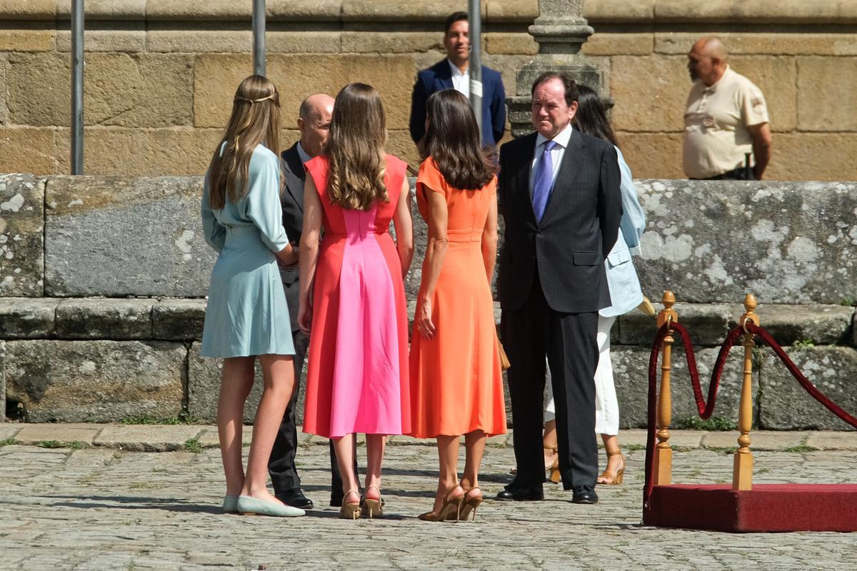 Los Reyes, Leonor y Sofía presiden en Santiago los actos del día del apóstol