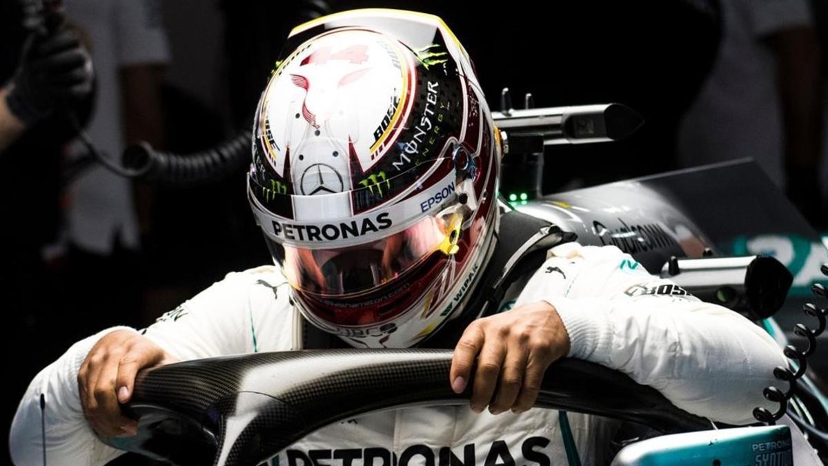 Lewis Hamilton (Mercedes), hoy en los primeros entrenamientos del GP de China, en Shanghai.