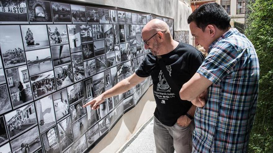 Una exposición en Cáceres recoge más de 400 imágenes de Portugal
