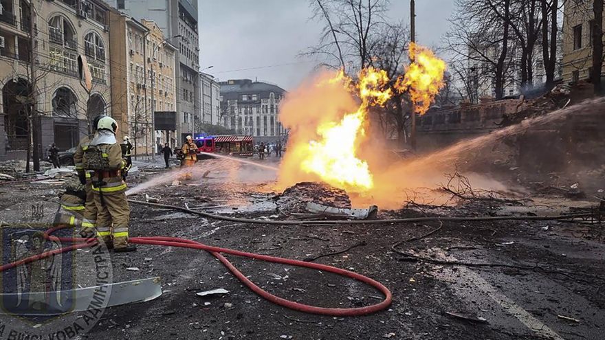 Rusia lanza un ataque con misiles balísticos y Kinzhal contra Kiev