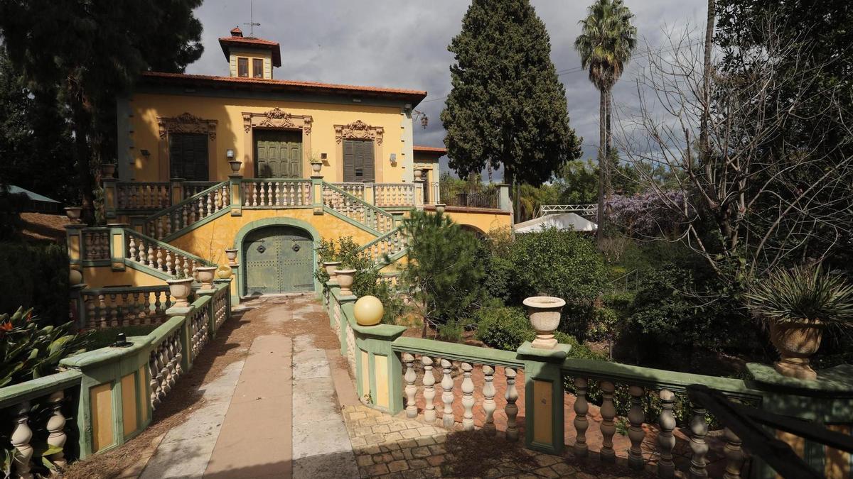 Estado actual de Villa Amparo tras la entrada de okupas.