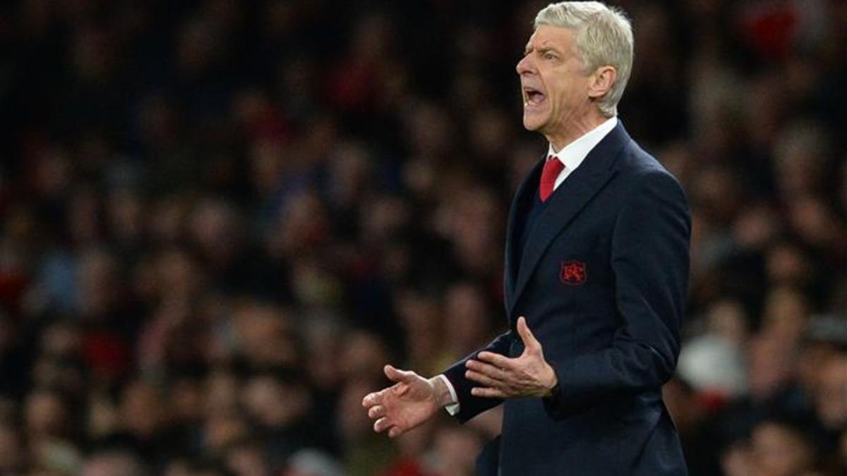 El futuro de Wenger podría pasar por seguir en el banquillo del Arsenal