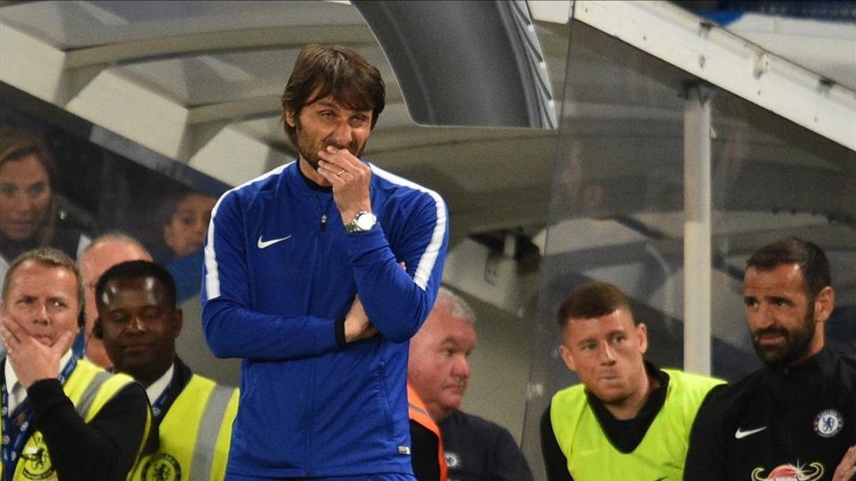 Conte deja de ser entrenador del Chelsea