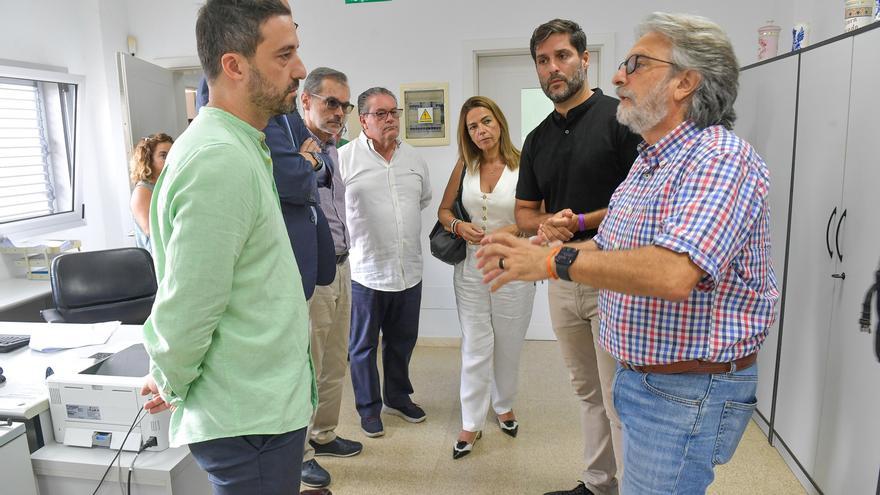 Visita del alcalde de Telde a la Fundación Canaria Yrichen