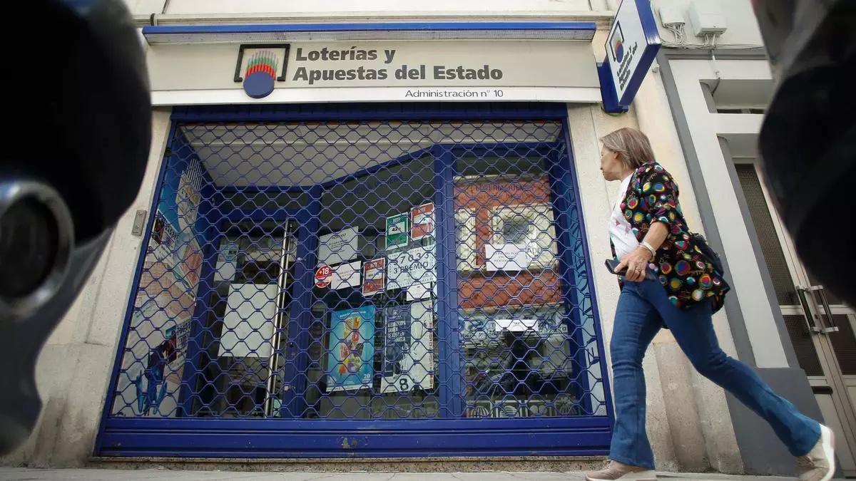 Una Administración de Loterías en imagen de archivo.