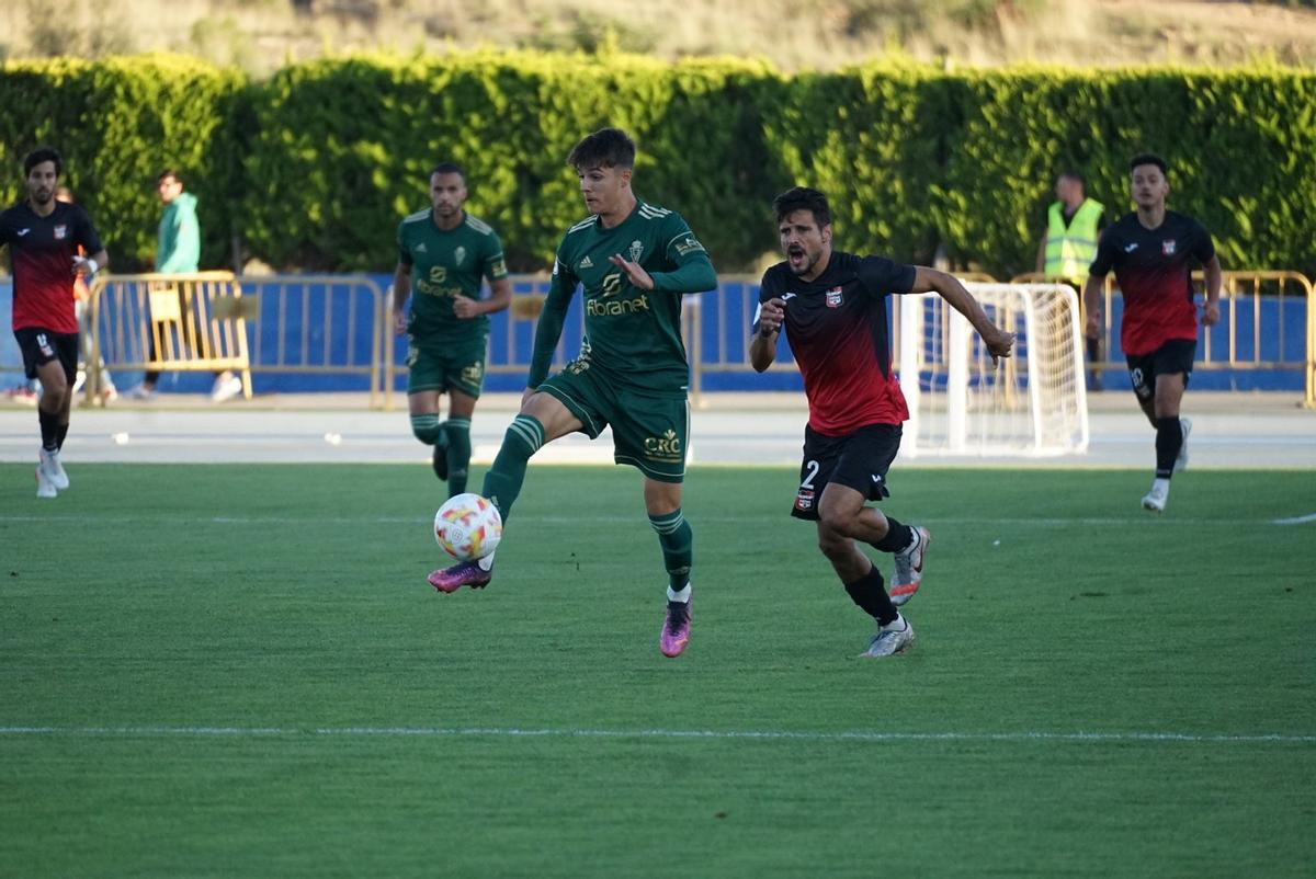 Arnau Ortiz lluita pel play-off amb el Múrcia.