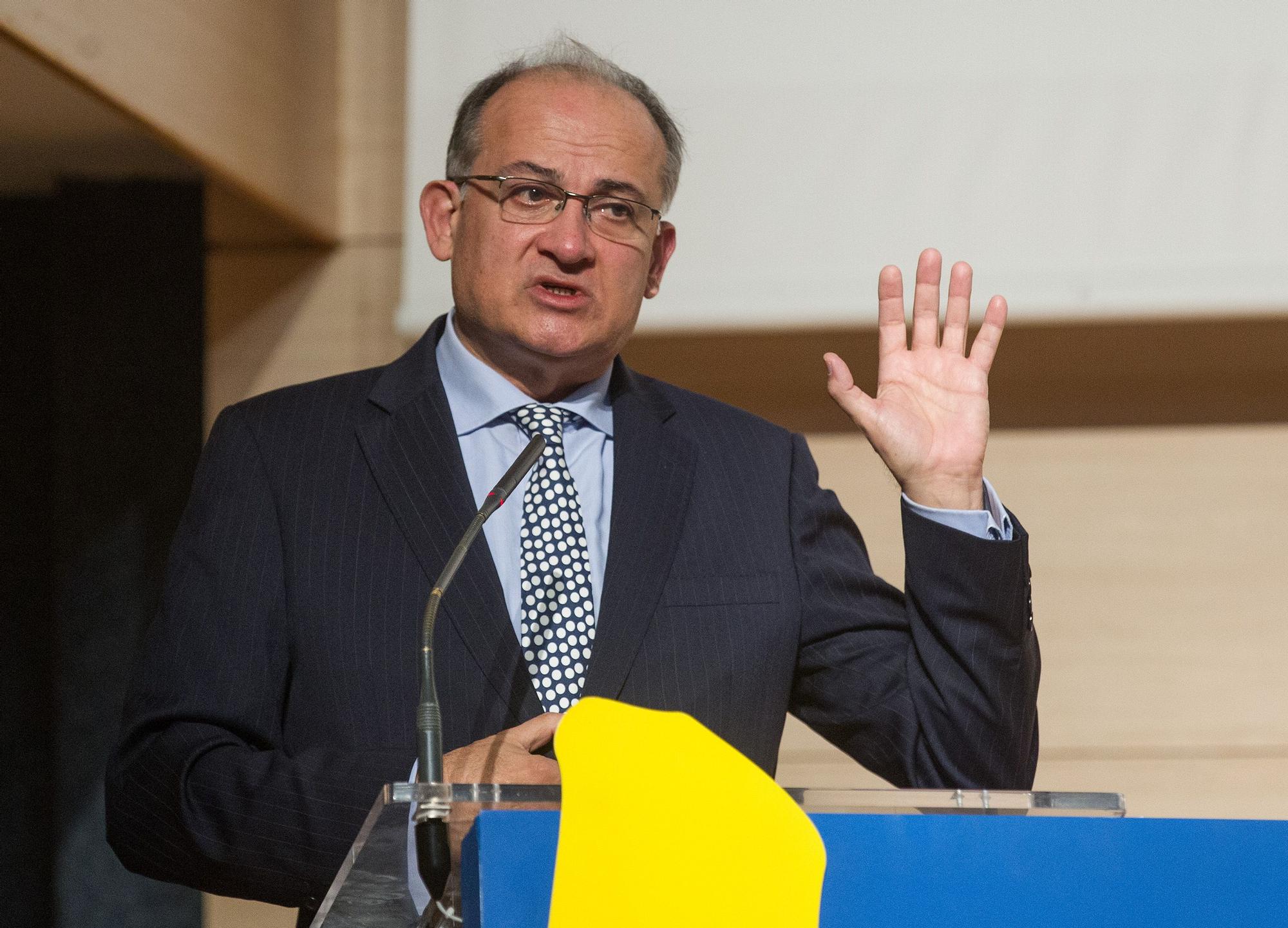 Joan Calabuig en el Foro +Europa: «El turismo y los sectores tradicionales tendrán el apoyo de los fondos europeos»