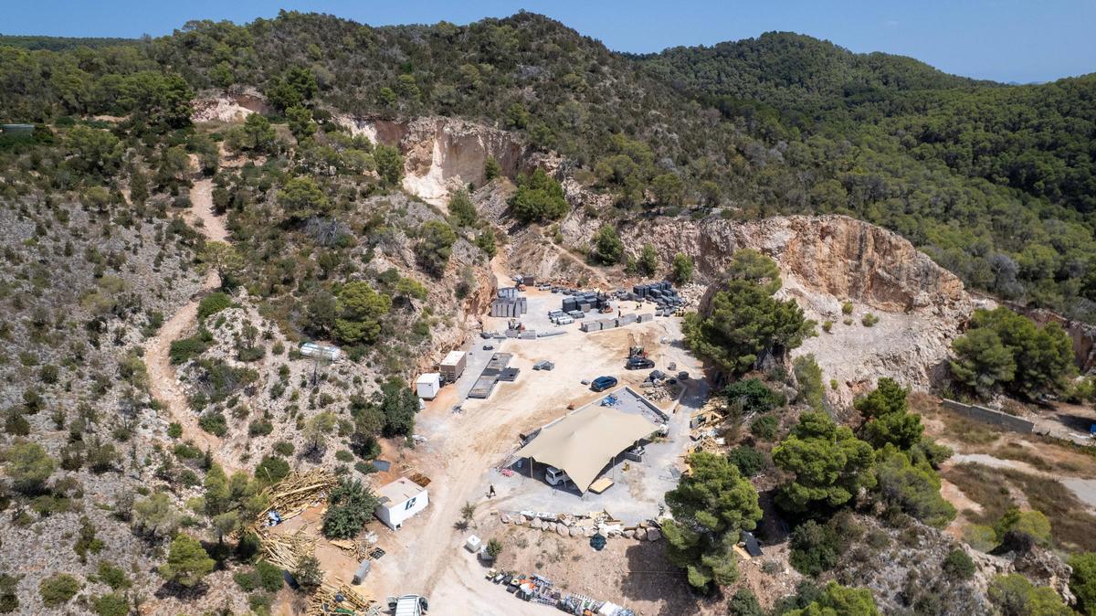 La cantera de la polémica fiesta egipcia, vista desde el aire.