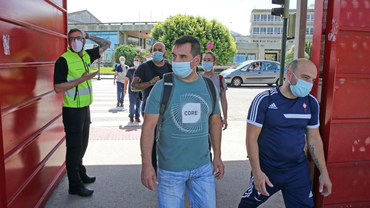 Salida de trabajadores de la fábrica PSA-Vigo