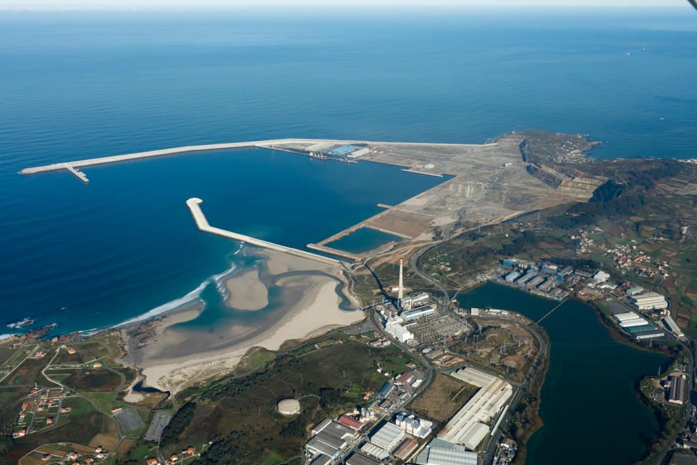 El puerto exterior, desde el aire