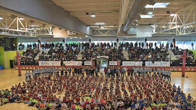 Última gran presentación multitudinaria del Seis do Nadal, celebrada en Navia en diciembre de 2019. |  // EUGENIO ÁLVAREZ