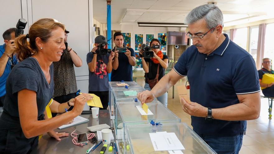 Román Rodríguez anima a votar para &quot;seguir articulando un futuro para nuestra gente&quot;