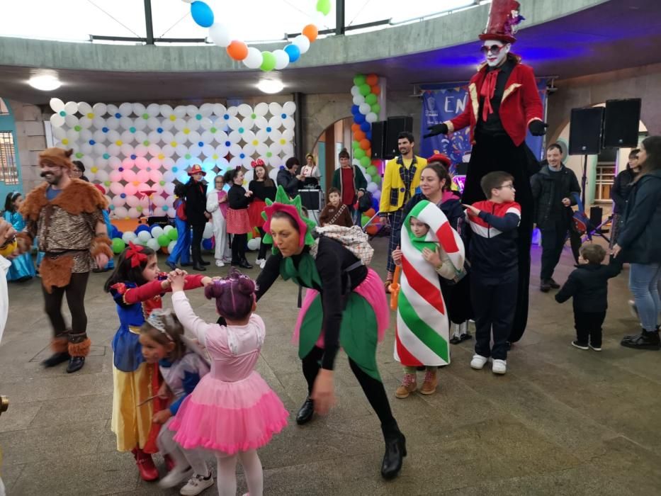 Carnaval en Galicia 2019 | Marín celebra su entroido infantil