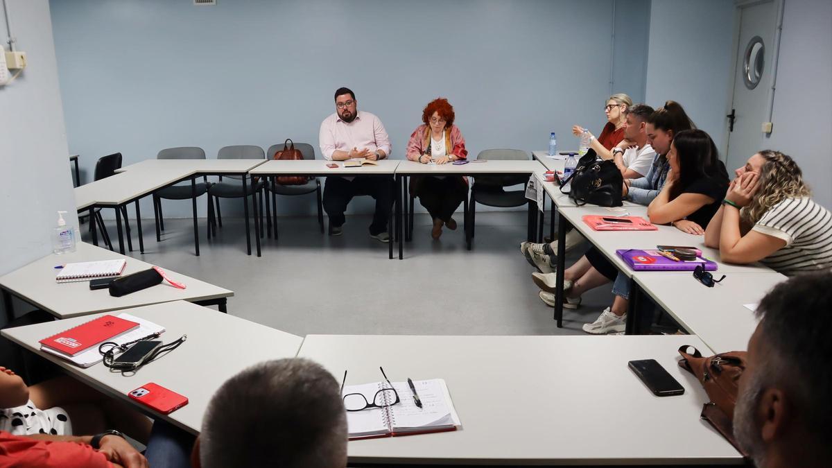 Reunión del BNG con el comité de empresa de Povisa.