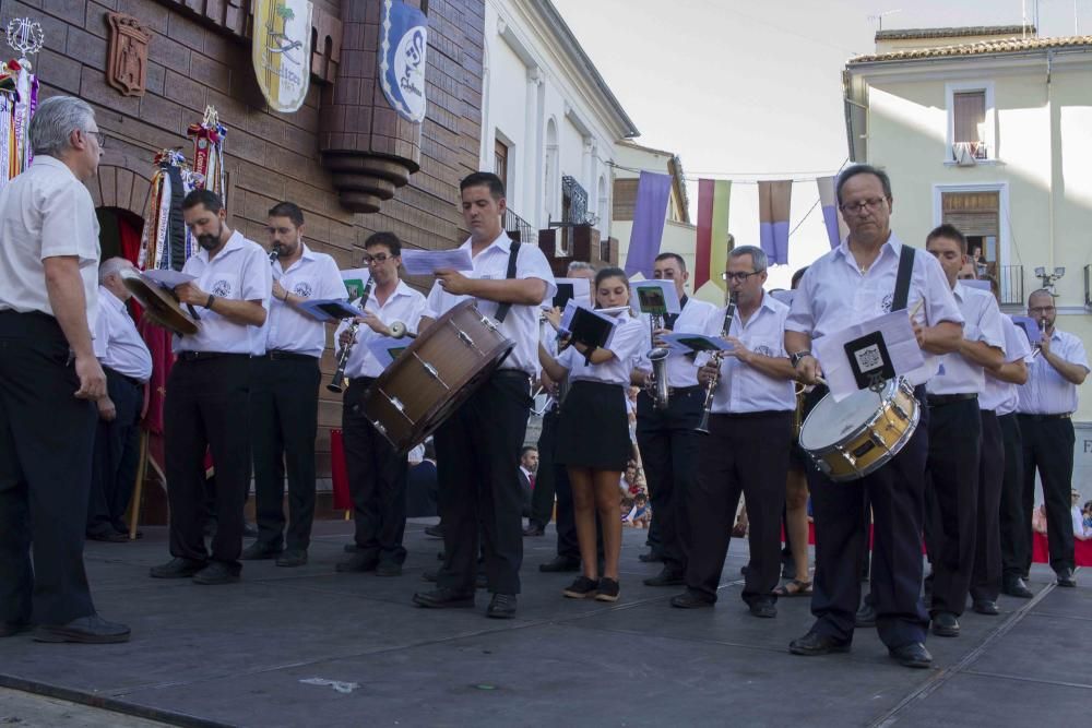 Entrada de Bandes de les festes de Moros i Cristians d'Ontinyent 2019