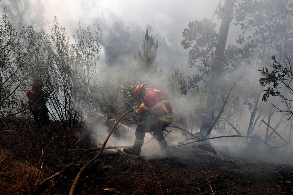 Los incendios en el Algarve portugués, en imágenes