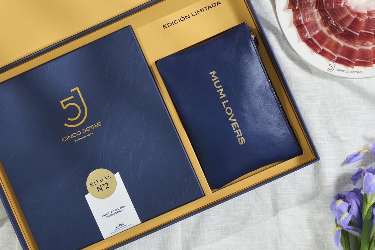 Cinco Jotas es la marca icónica que produce el mejor y más exclusivo Jamón de Bellota 100% Ibérico.
