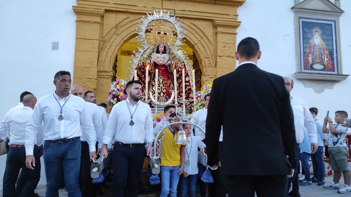 Salida de la Virgen de los Remidios de Aguilar.