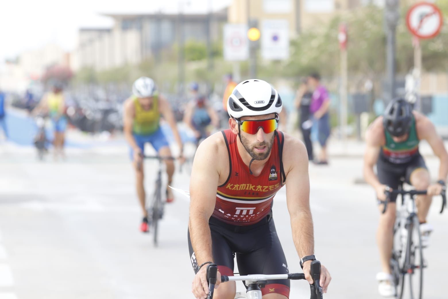 Búscate en el III Triatló de València - Playtja de la Malvarrosa