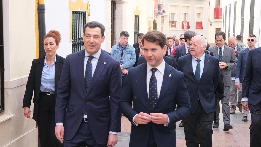 Detenido por increpar y amenazar de muerte a Juanma Moreno durante su visita a Cabra (Córdoba)