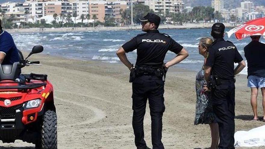 Un hombre de 85 años fallece ahogado en la playa del Serradal