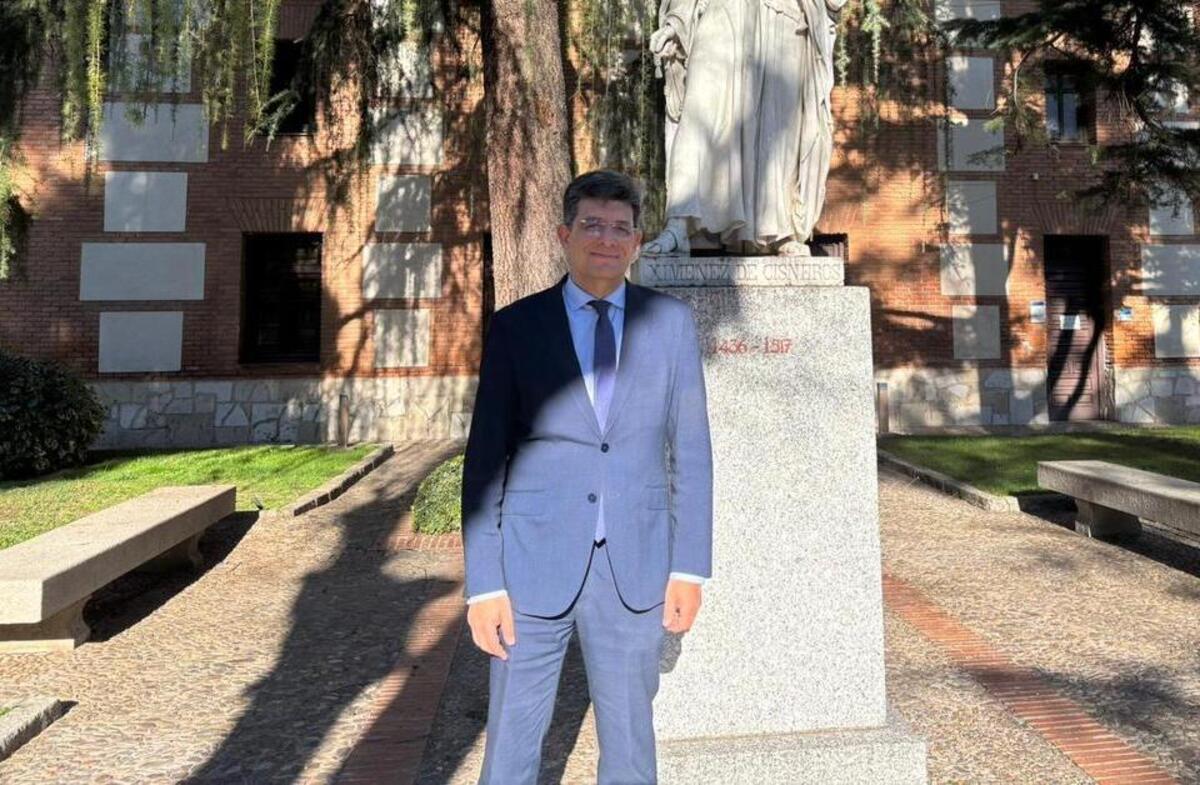 "Los alumnos aprenderán sobre inteligencia artificial a partir del curso 26/27", confiesa Carmelo
