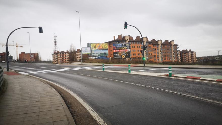 Zamora estrena dos semáforos en la zona comercial de Vista Alegre