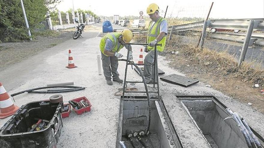 El soterramiento de líneas para el aeropuerto vuelve a estar parado