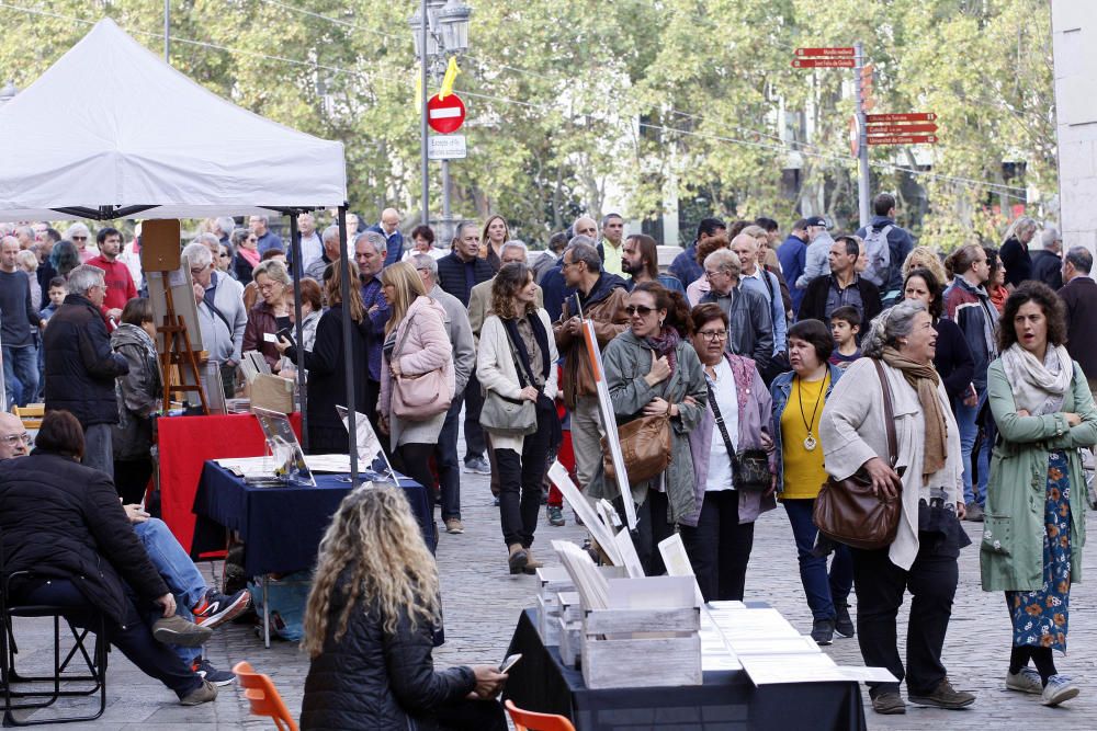 Fira de pintura, d'alimentació i d'artesans i brocanters a les Fires de Girona